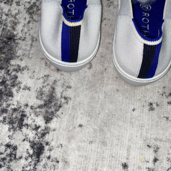 The Original Slip On Sneaker in Bright White | Rothy's Size 7 - Picture 7 of 11